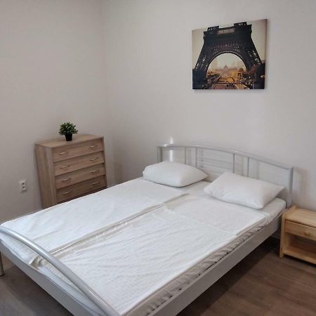 Kate & Jenny Apartments - Cosy Place In The City Center 브라티슬라바 외부 사진