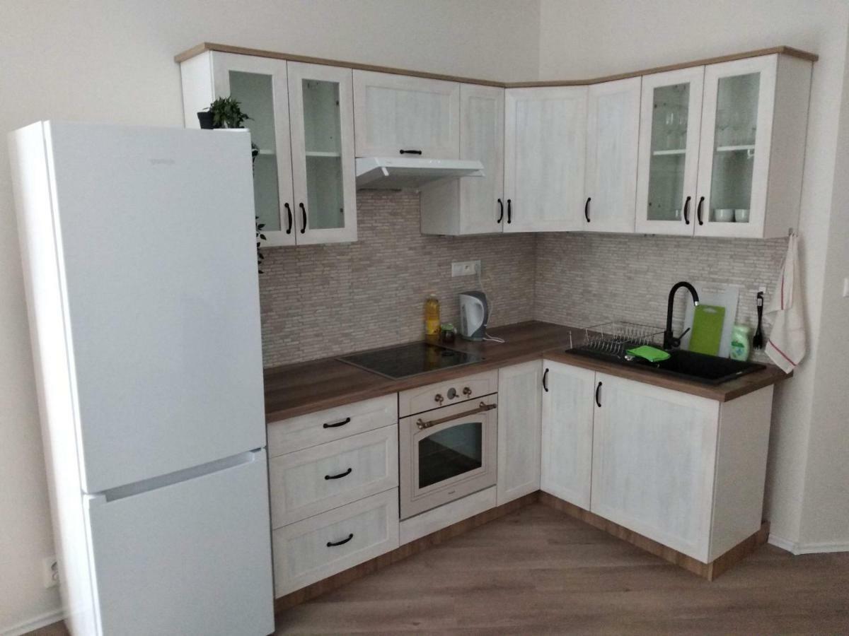 Kate & Jenny Apartments - Cosy Place In The City Center 브라티슬라바 외부 사진