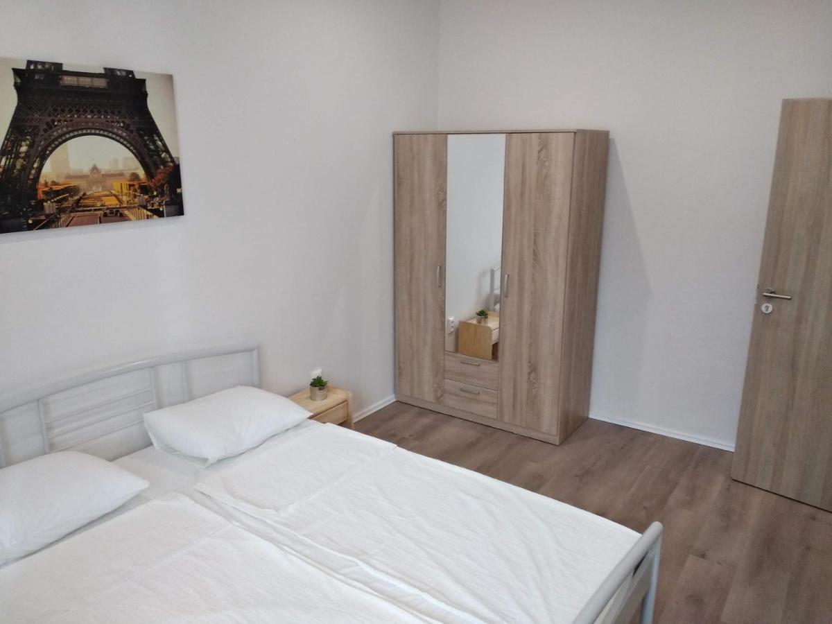 Kate & Jenny Apartments - Cosy Place In The City Center 브라티슬라바 외부 사진